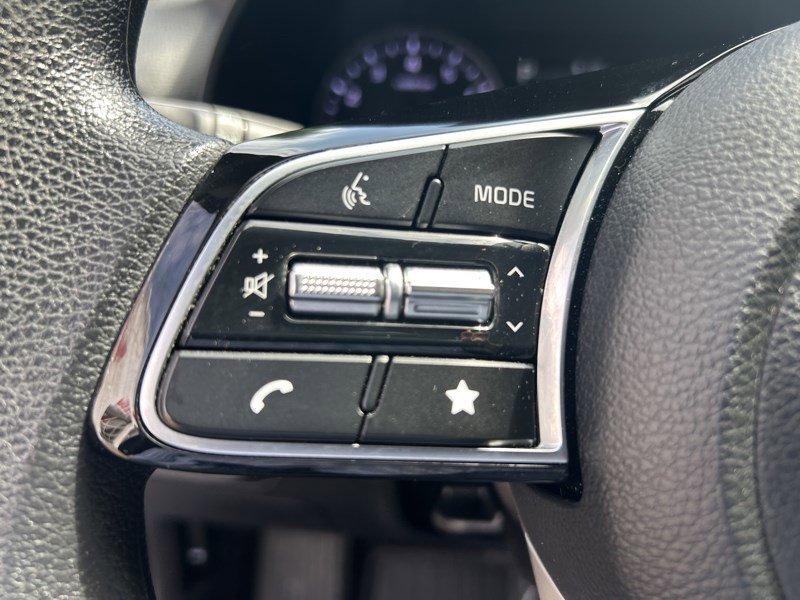 Used 2023 Kia Forte LXS w/ LXS Technology Package FWD image 14