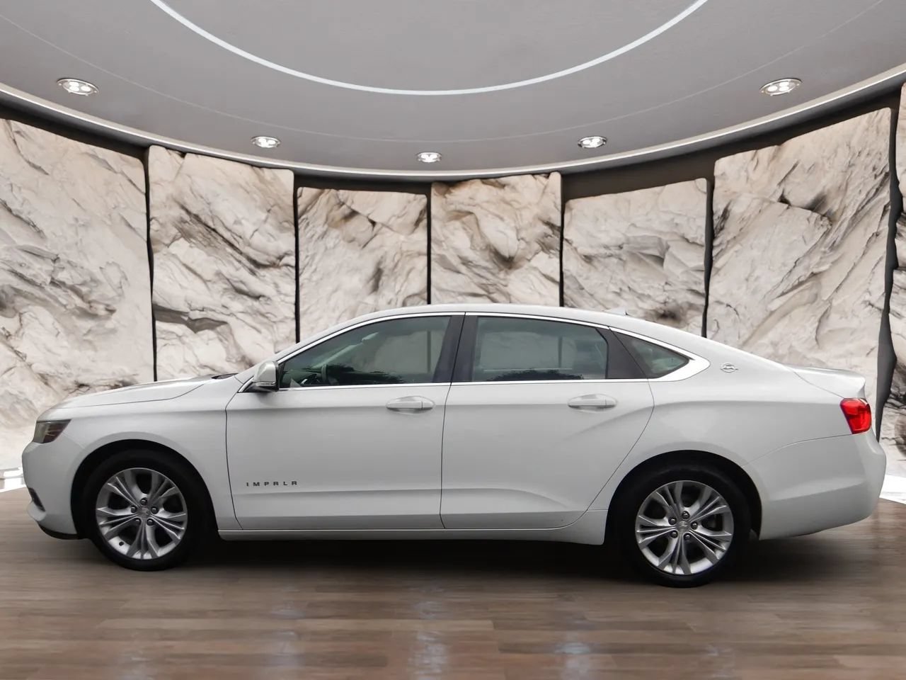 Used 2014 Chevrolet Impala LT w/ Premium Seating Package FWD image 9