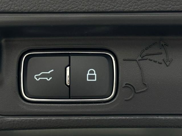 New 2026 Ford Explorer Active w/ Active Comfort Package RWD image 24