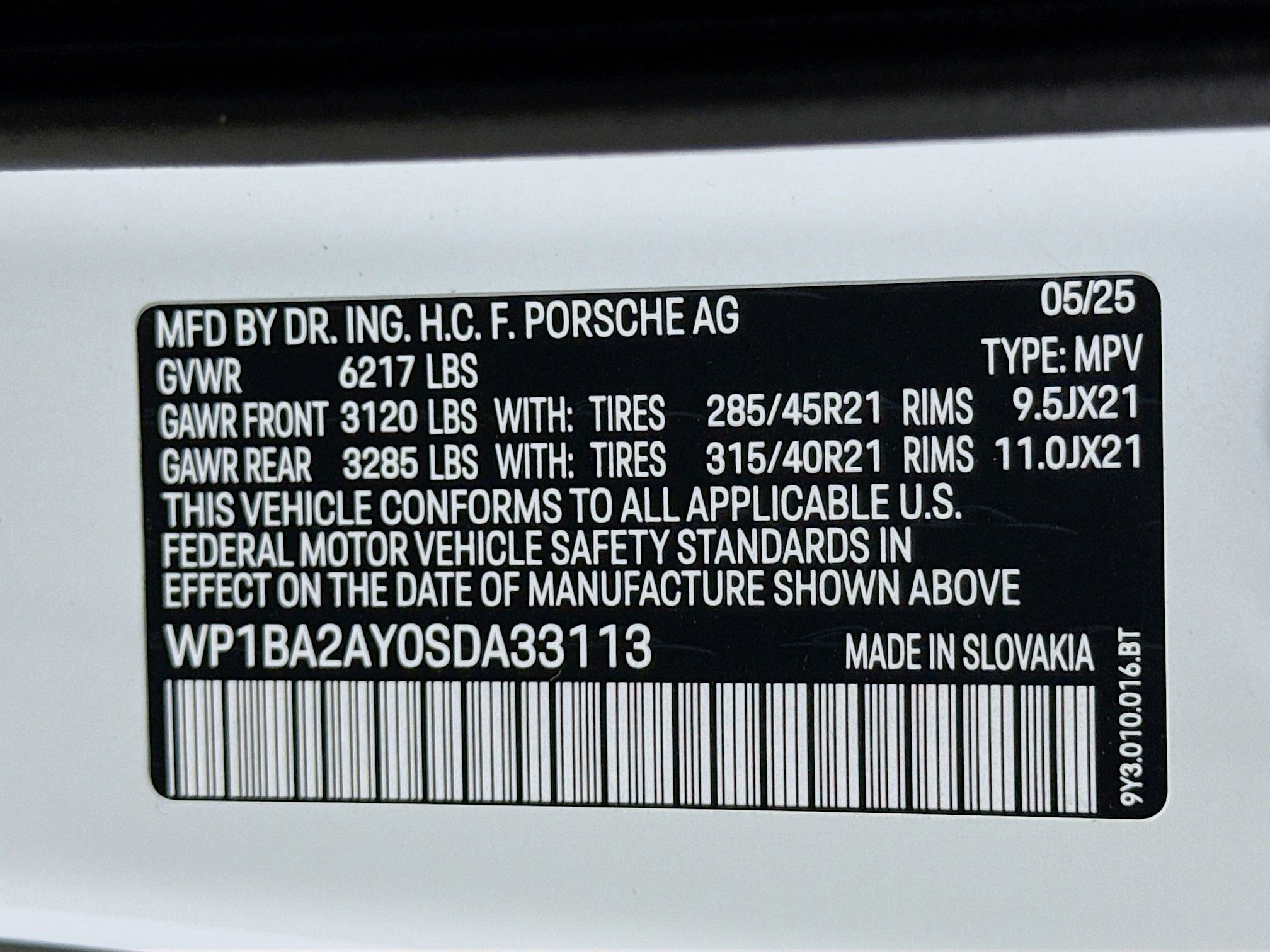 Certified 2025 Porsche Cayenne Coupe image 26