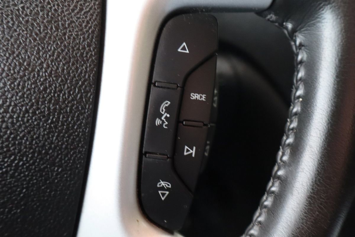 Used 2012 Chevrolet Traverse LT AWD/4WD image 32