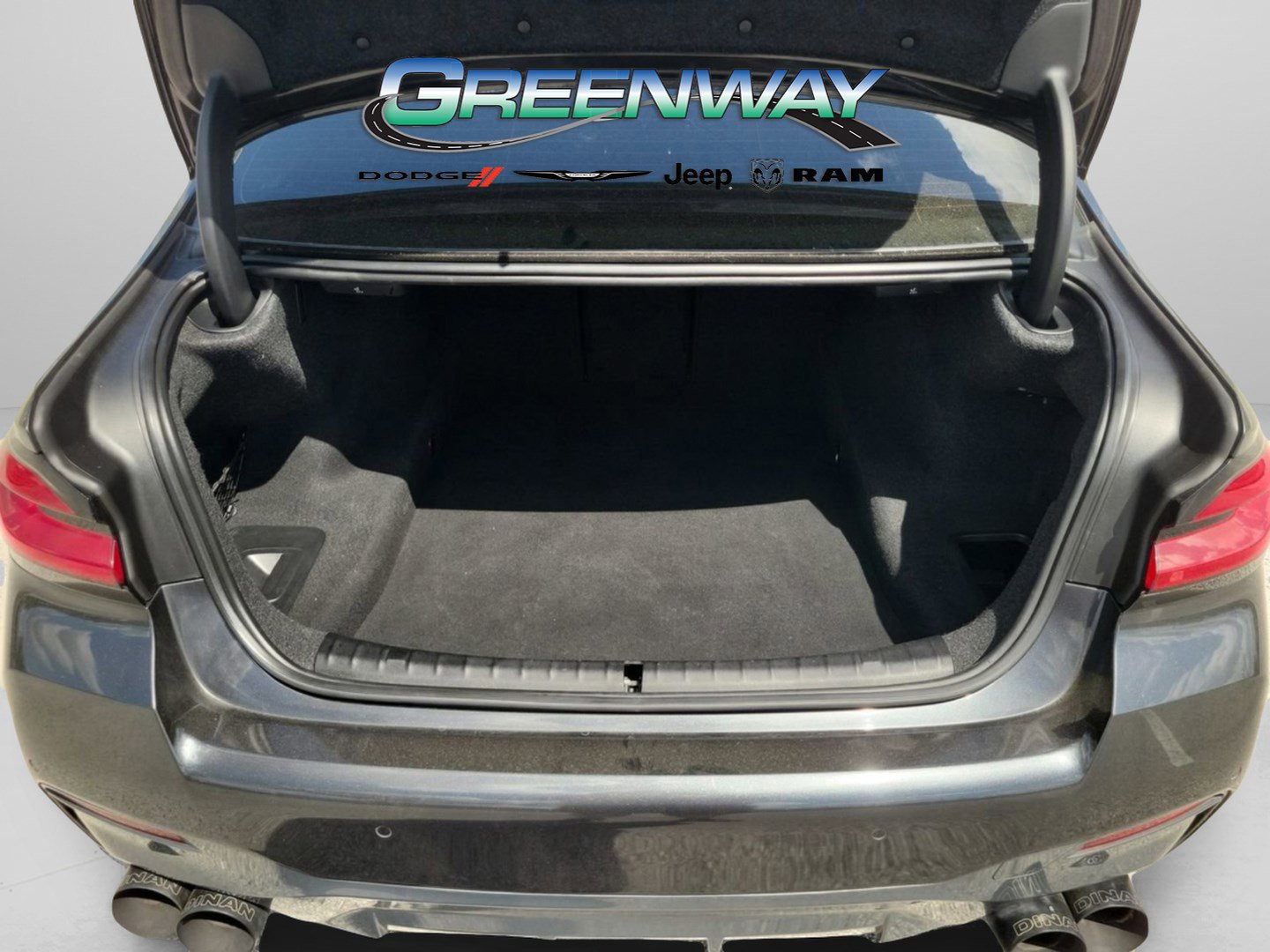 Used 2021 BMW M550i xDrive w/ Premium Package image 7