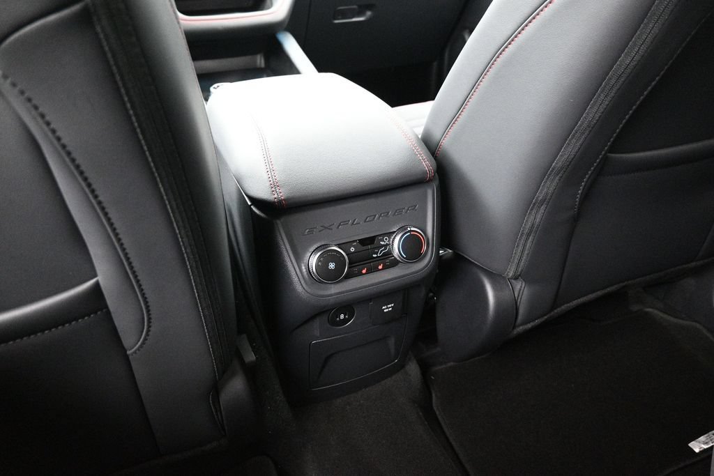 New 2026 Ford Explorer ST-Line w/ ST-Line Street Pack AWD/4WD image 21