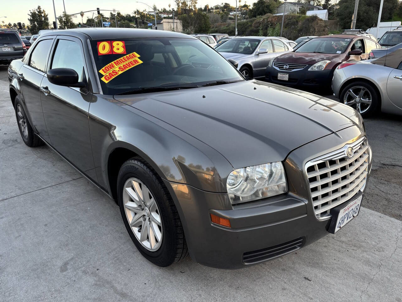 Used 2008 Chrysler 300 LX image 1