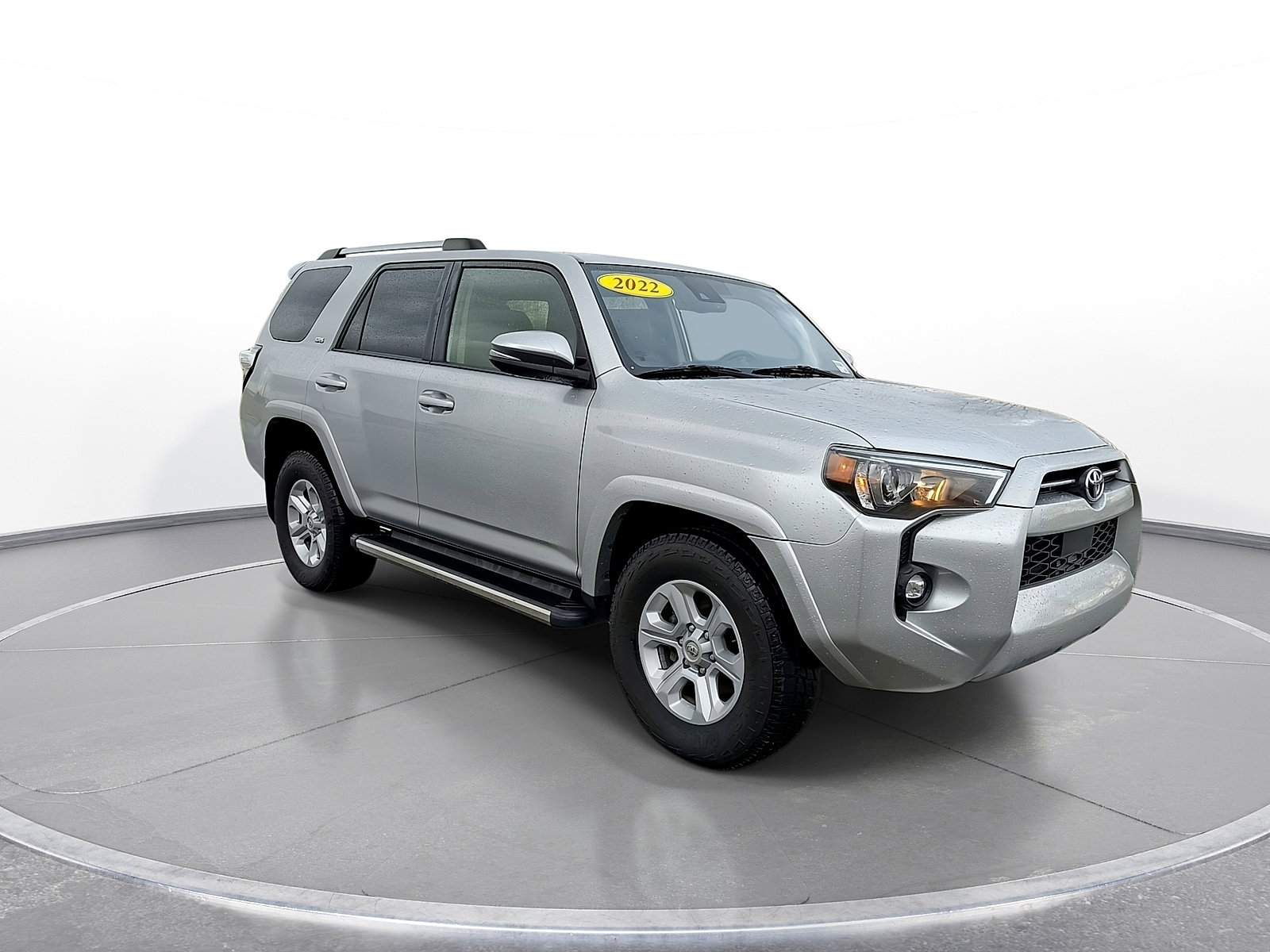 Used 2022 Toyota 4Runner SR5 Premium w/ Moonroof Package RWD image 2