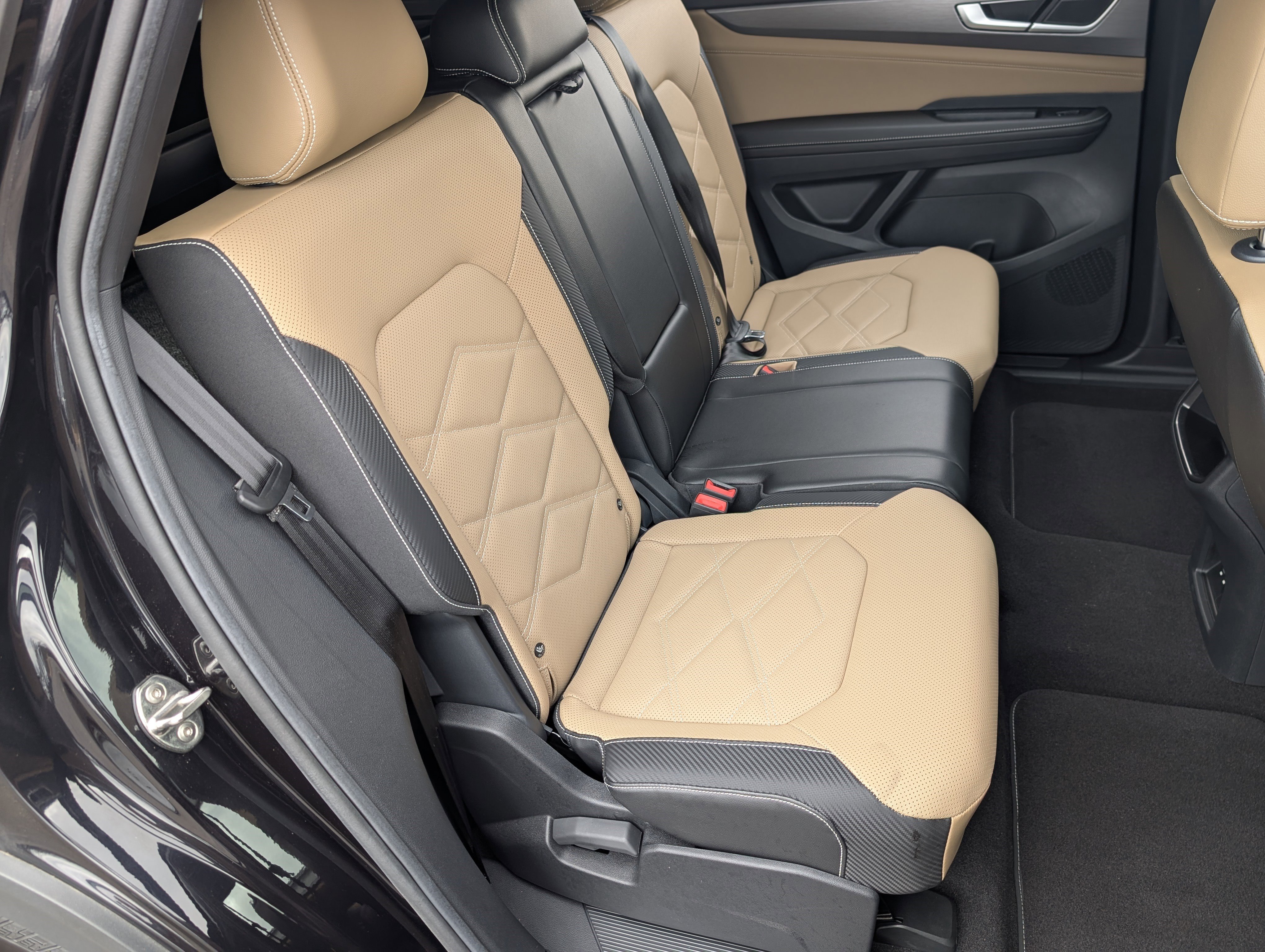 Used 2024 Volkswagen Atlas Cross Sport SE image 20