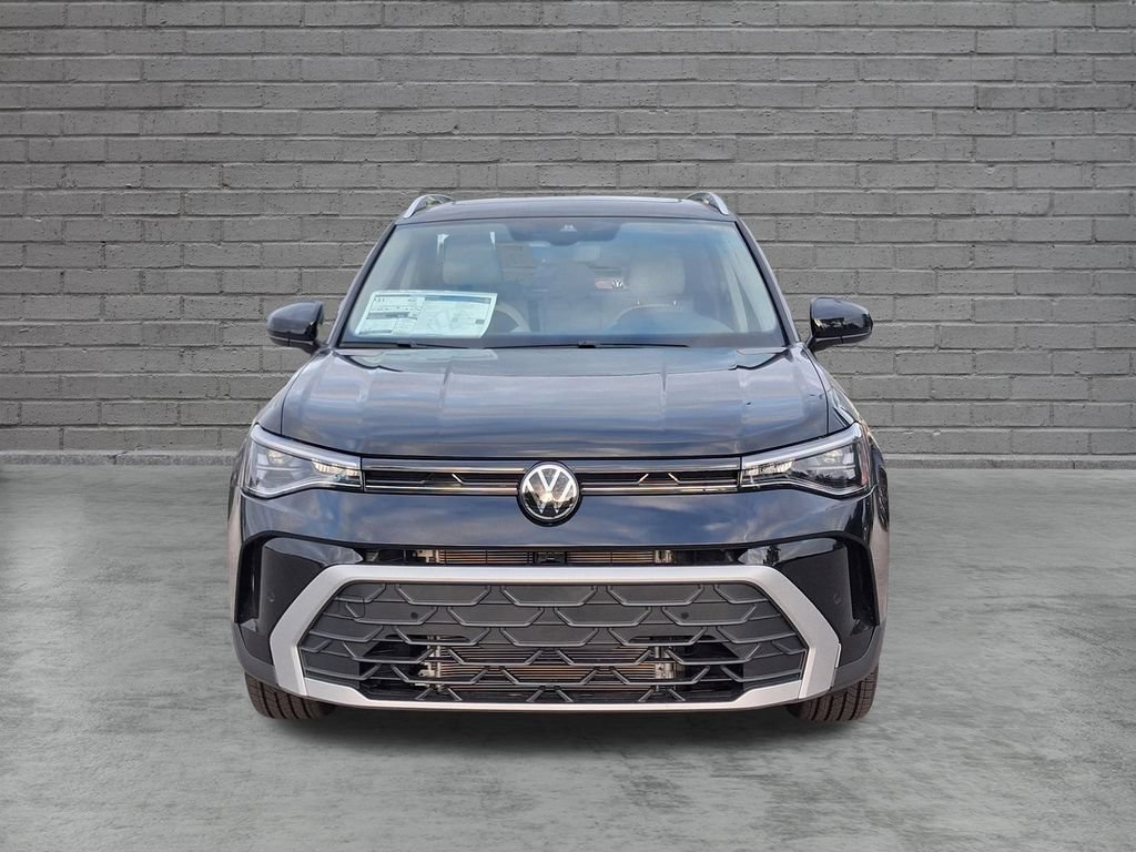 New 2026 Volkswagen Taos SE FWD image 2