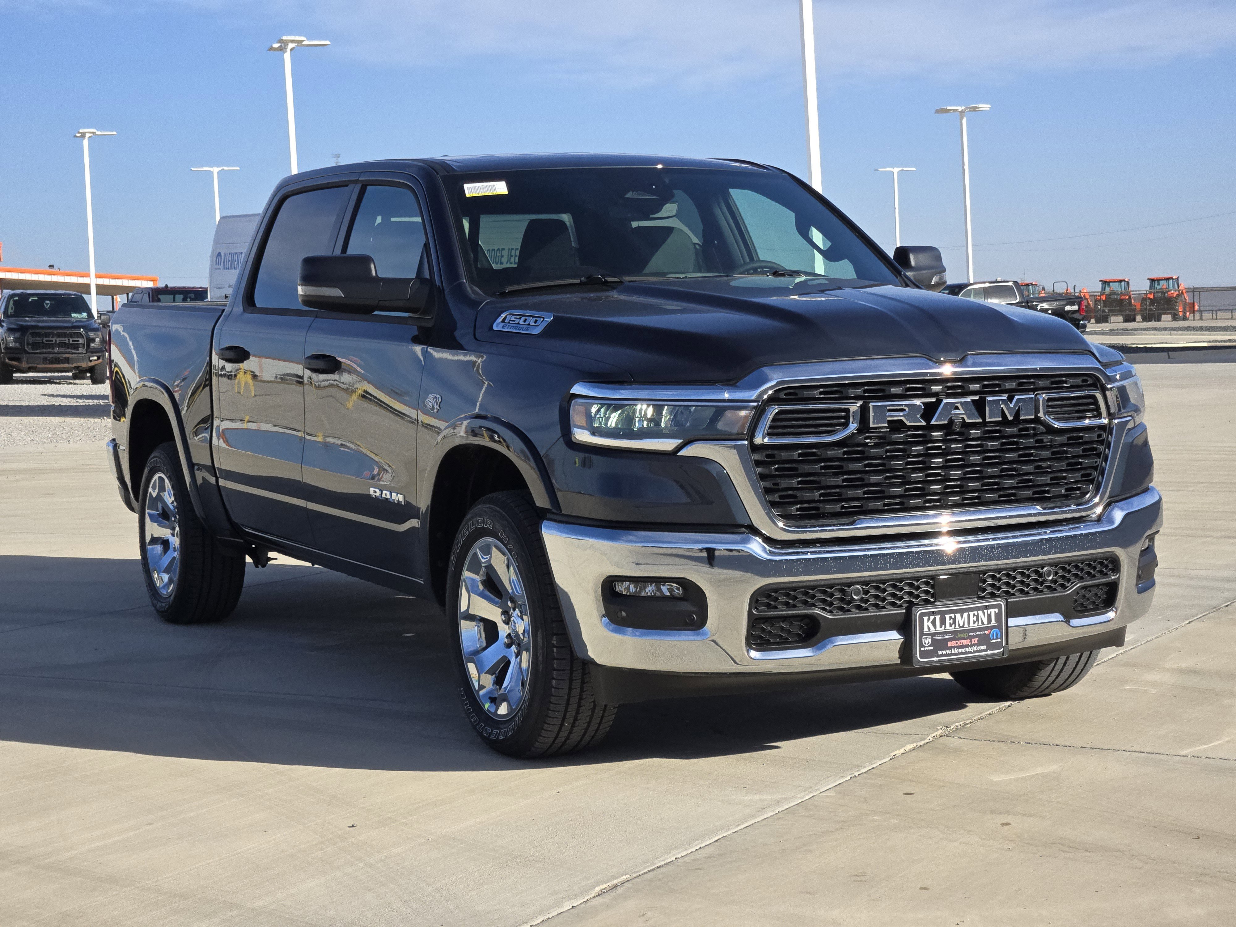 New 2026 RAM 1500 Lone Star AWD/4WD image 3