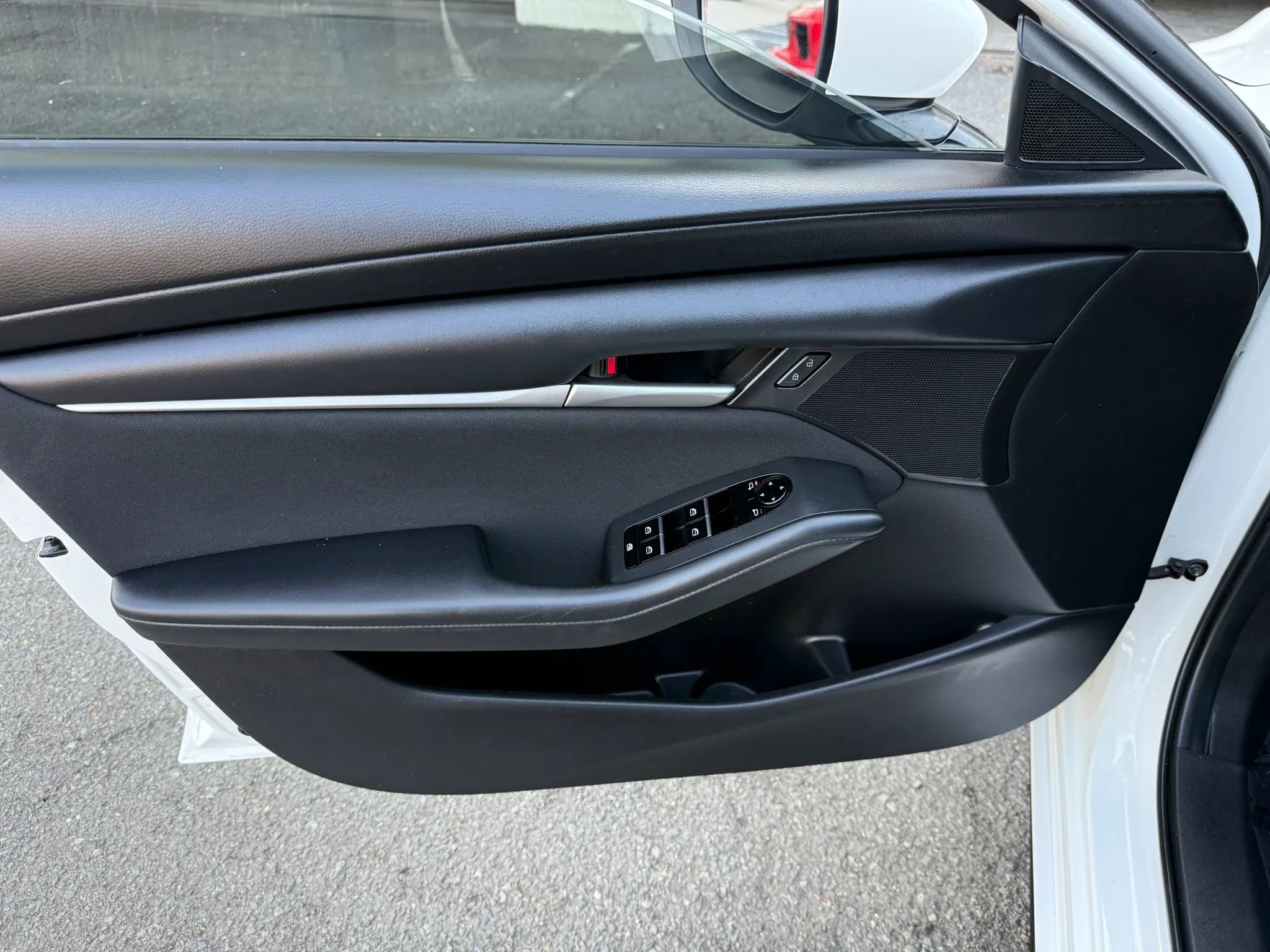 Used 2021 MAZDA MAZDA3 s image 14