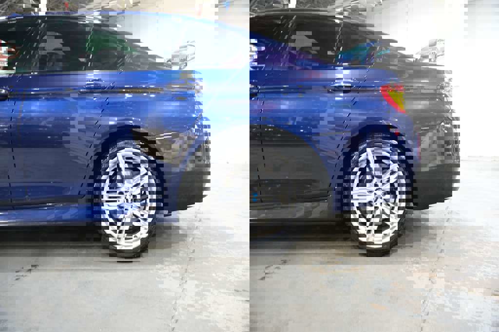 Used 2016 BMW 550i xDrive Sedan image 7