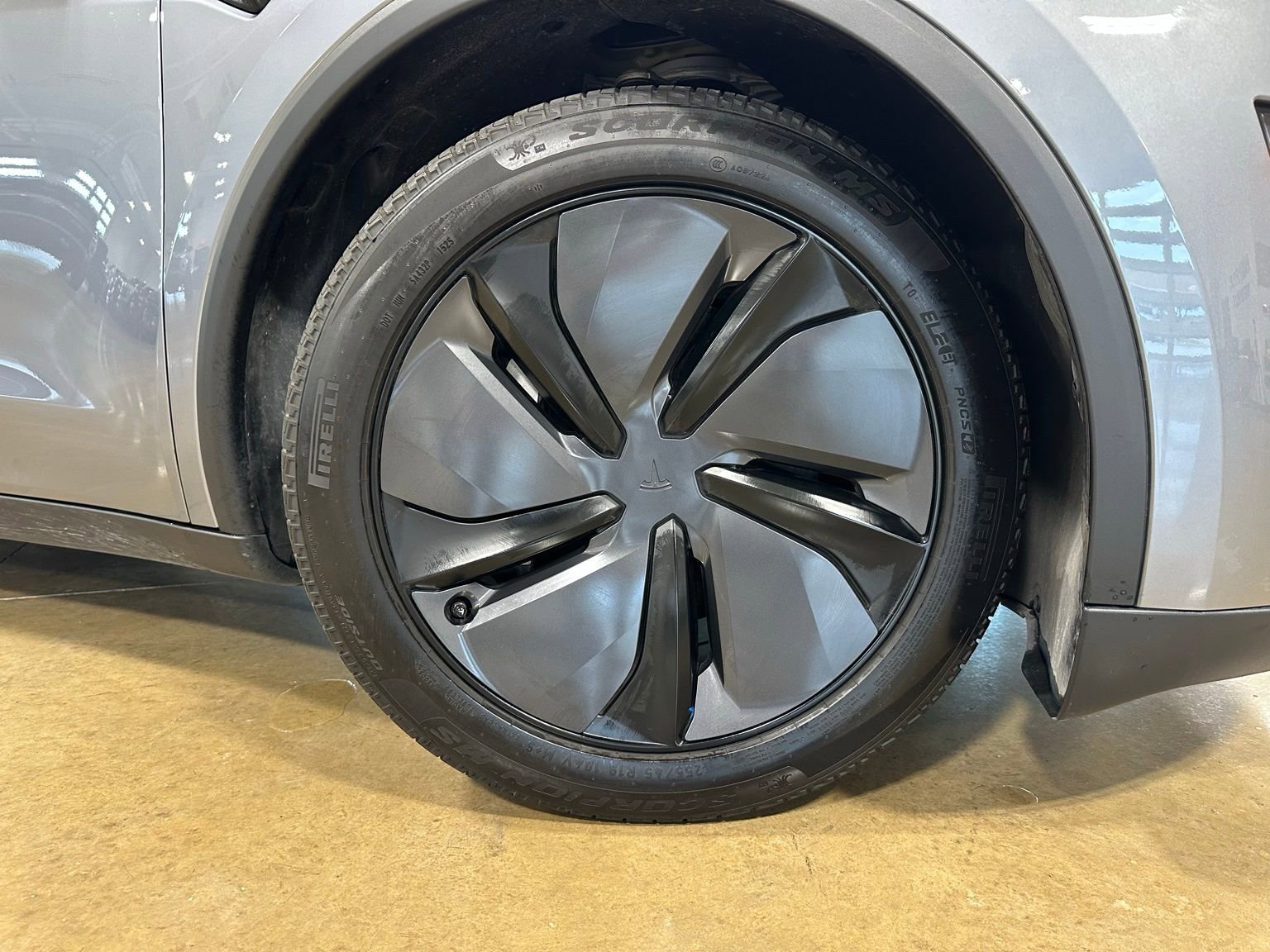 Used 2026 Tesla Model Y Long Range AWD/4WD image 10