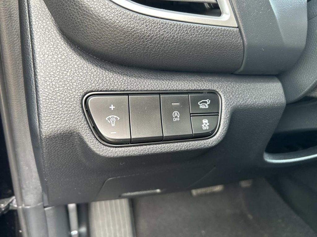 Certified 2025 Kia Seltos EX w/ EX Sunroof Package AWD/4WD image 20