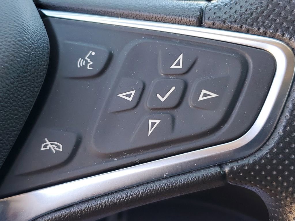 Used 2025 Chevrolet Malibu LT FWD image 12