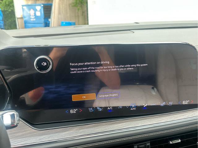 New 2025 Chevrolet Suburban Premier image 37