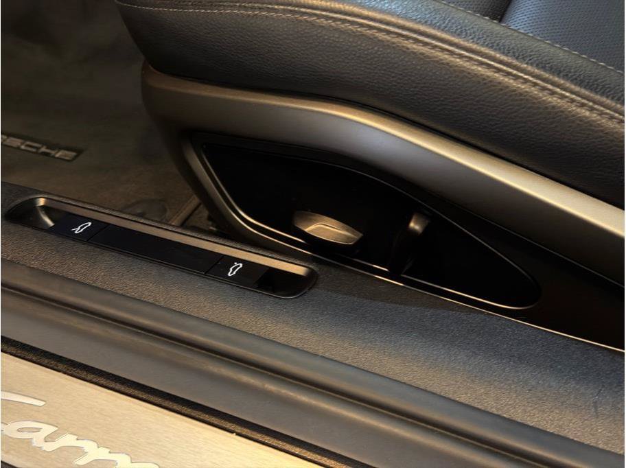Used 2020 Porsche 911 Carrera image 24