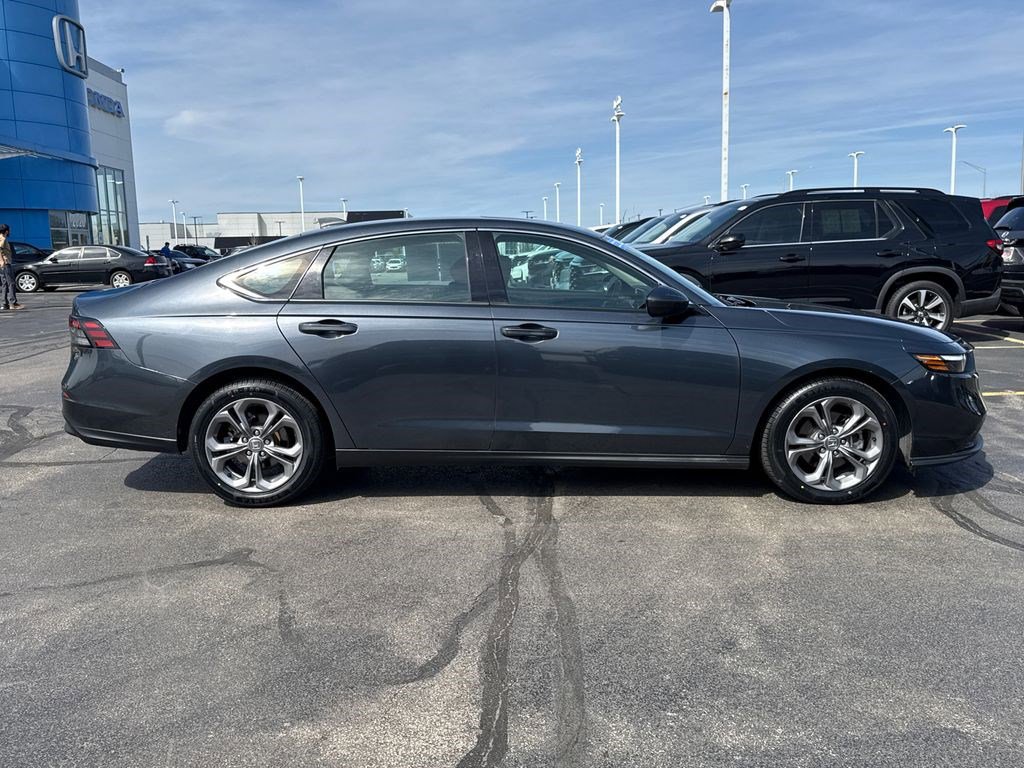 Certified 2023 Honda Accord EX image 12