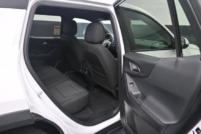 Used 2025 Chevrolet Equinox LT FWD image 43