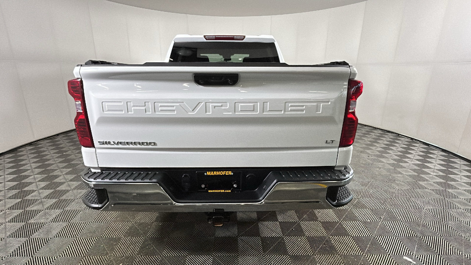 Used 2024 Chevrolet Silverado 1500 LT AWD/4WD image 4