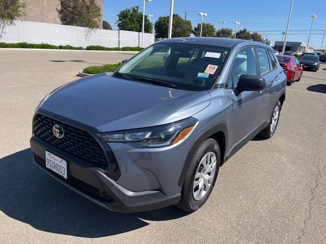 Used 2025 Toyota Corolla Cross L image 1