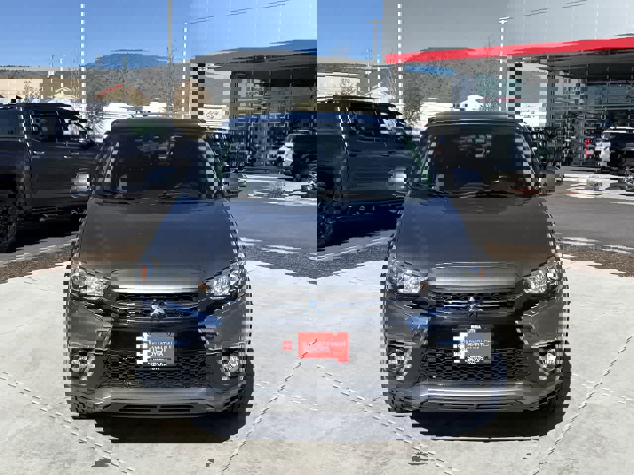 Used 2018 Mitsubishi Outlander Sport SE AWD/4WD image 3