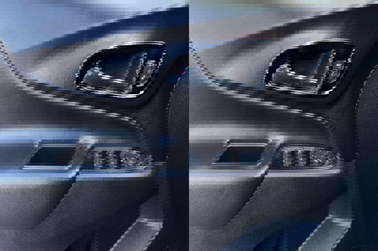 Used 2020 Chevrolet Equinox LT image 12