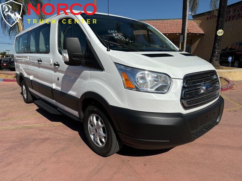 Used 2017 Ford Transit 350 XLT RWD image 2