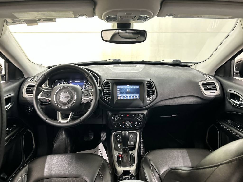 Used 2020 Jeep Compass Latitude w/ Popular Equipment Group AWD/4WD image 18