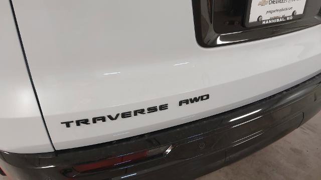 New 2026 Chevrolet Traverse RS w/ LPO, Floor Liner Package image 32