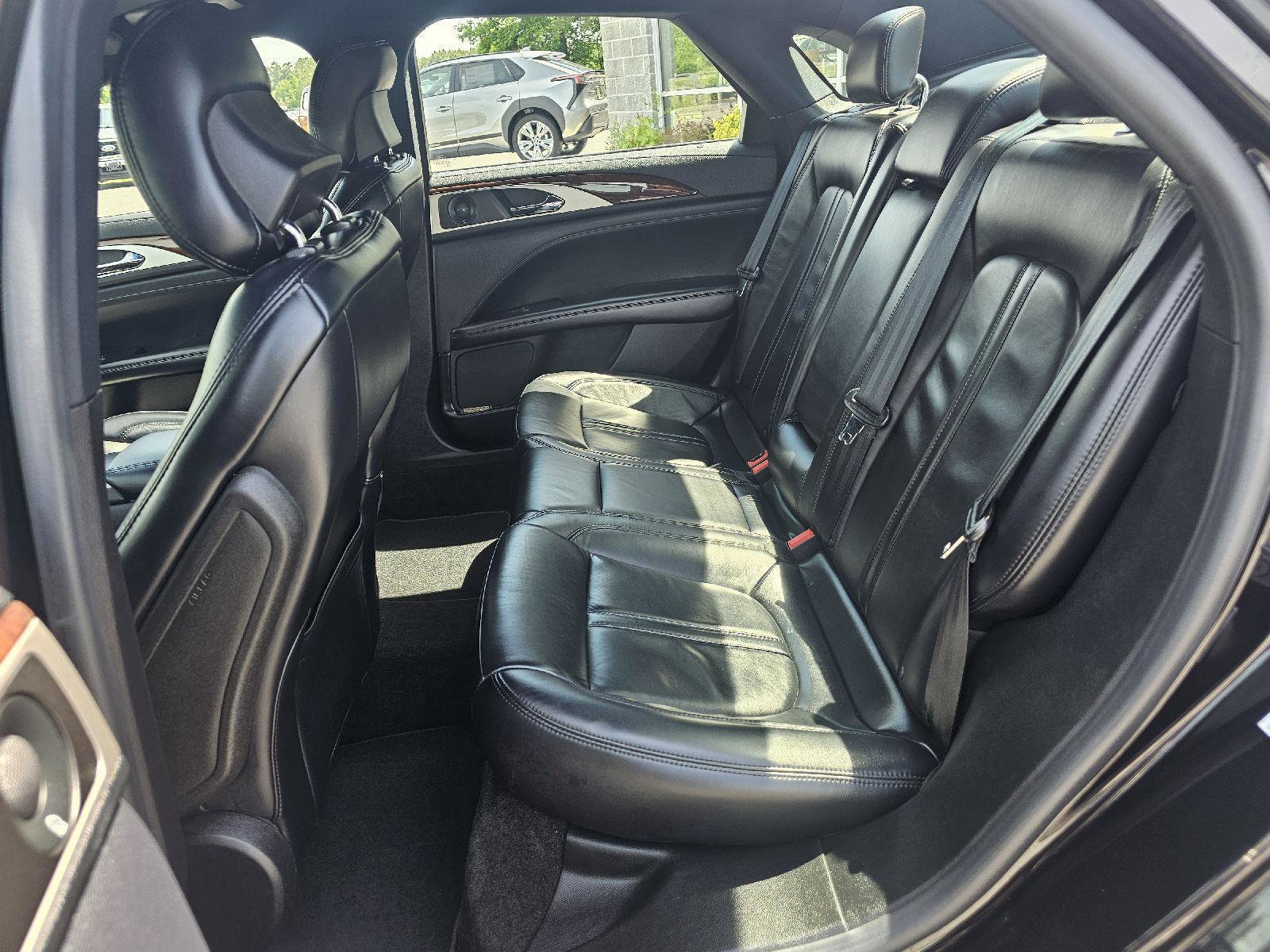 Used 2019 Lincoln MKZ Reserve w/ Reserve Plus Package image 13