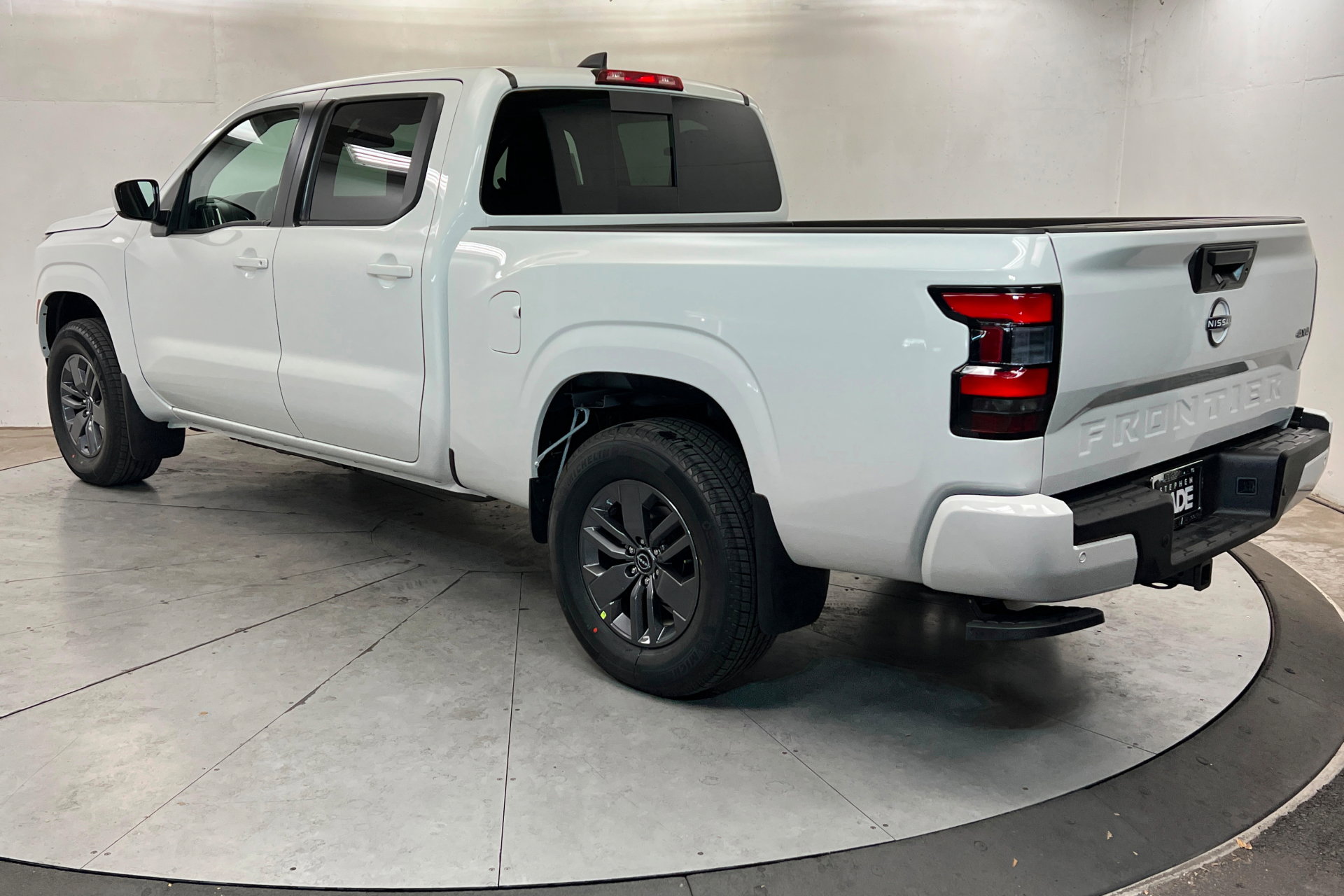 New 2026 Nissan Frontier SV w/ Tow Package image 3