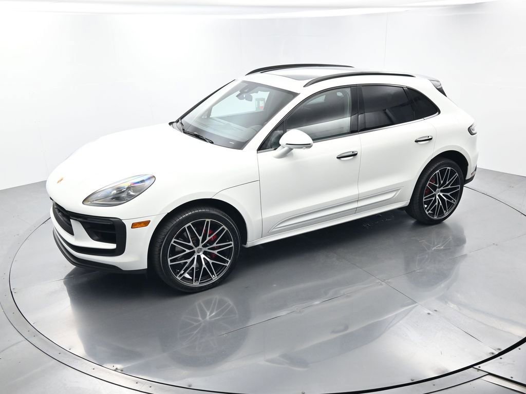 Certified 2023 Porsche Macan S AWD/4WD image 35