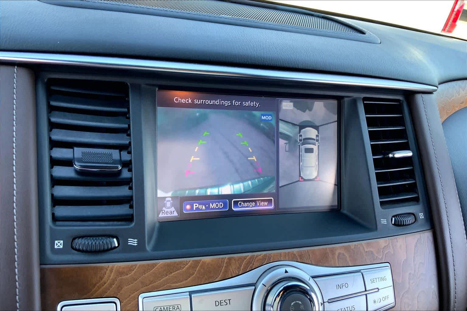 Used 2017 INFINITI QX80 Limited AWD/4WD image 24