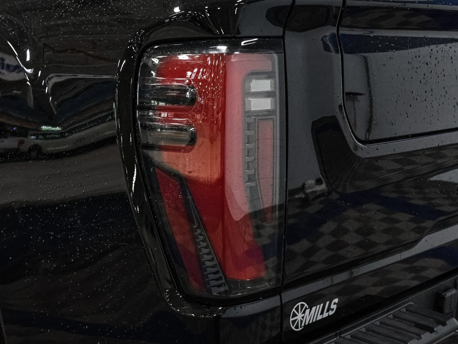 Used 2024 GMC Sierra 3500 AT4 w/ Technology Package AWD/4WD image 15