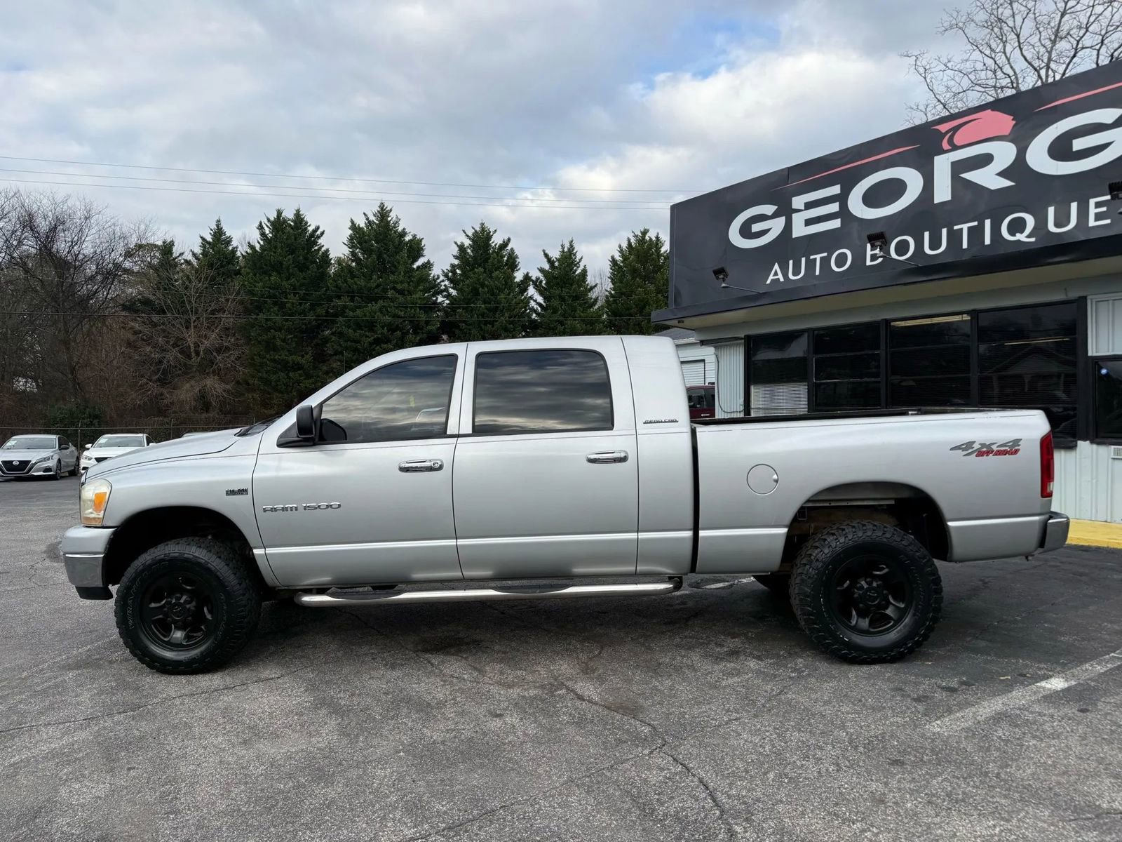 Used 2006 Dodge Ram 1500 Truck SLT image 3