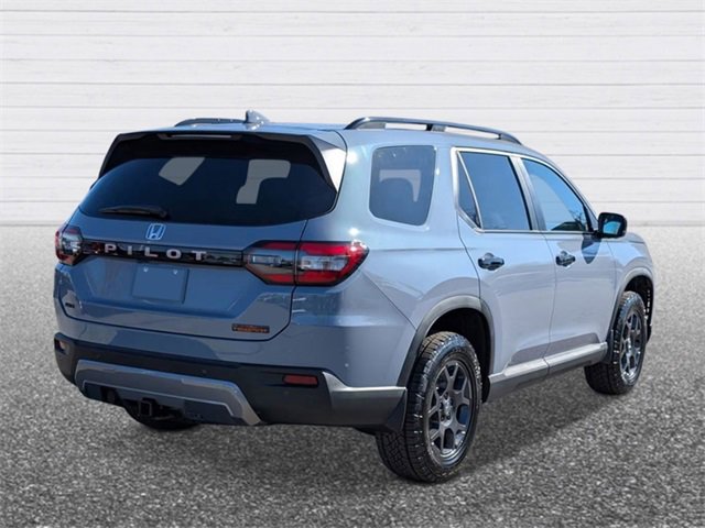 New 2026 Honda Pilot TrailSport image 5