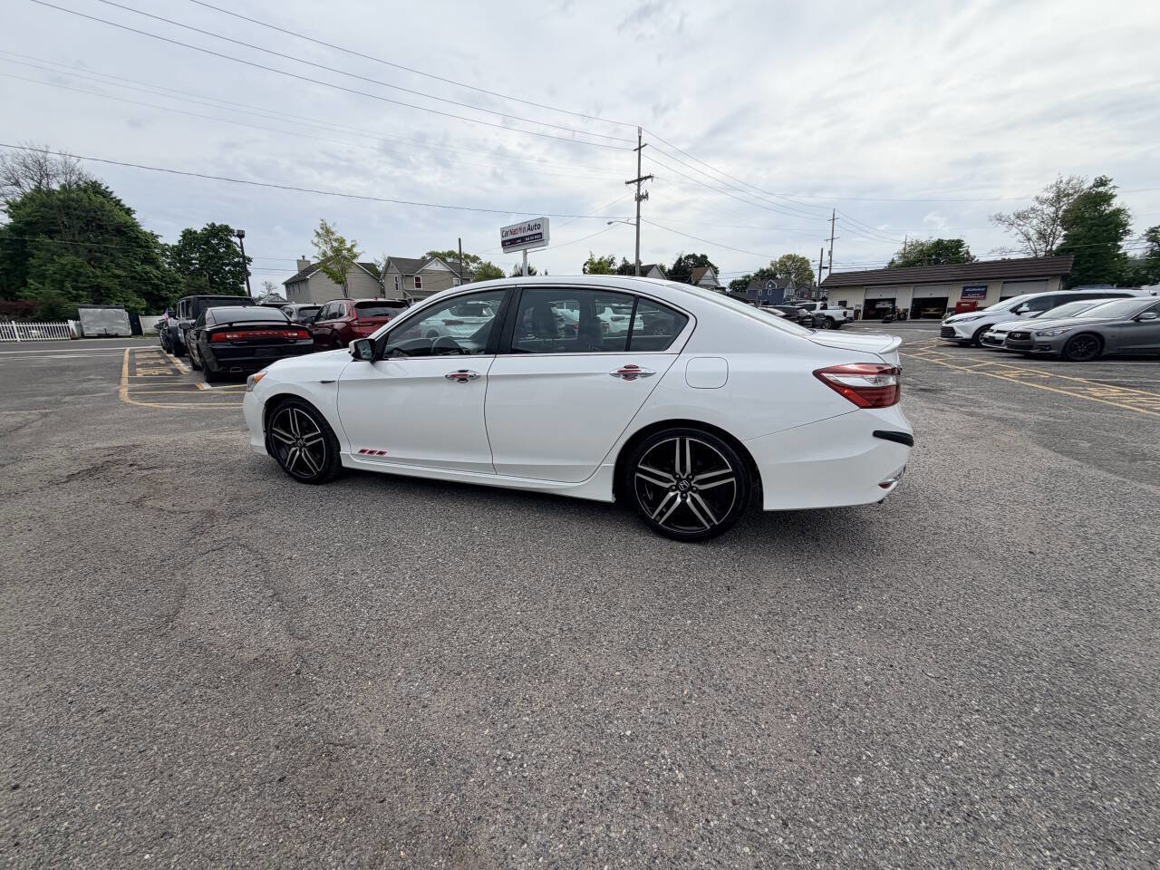 Used 2017 Honda Accord Sport image 23