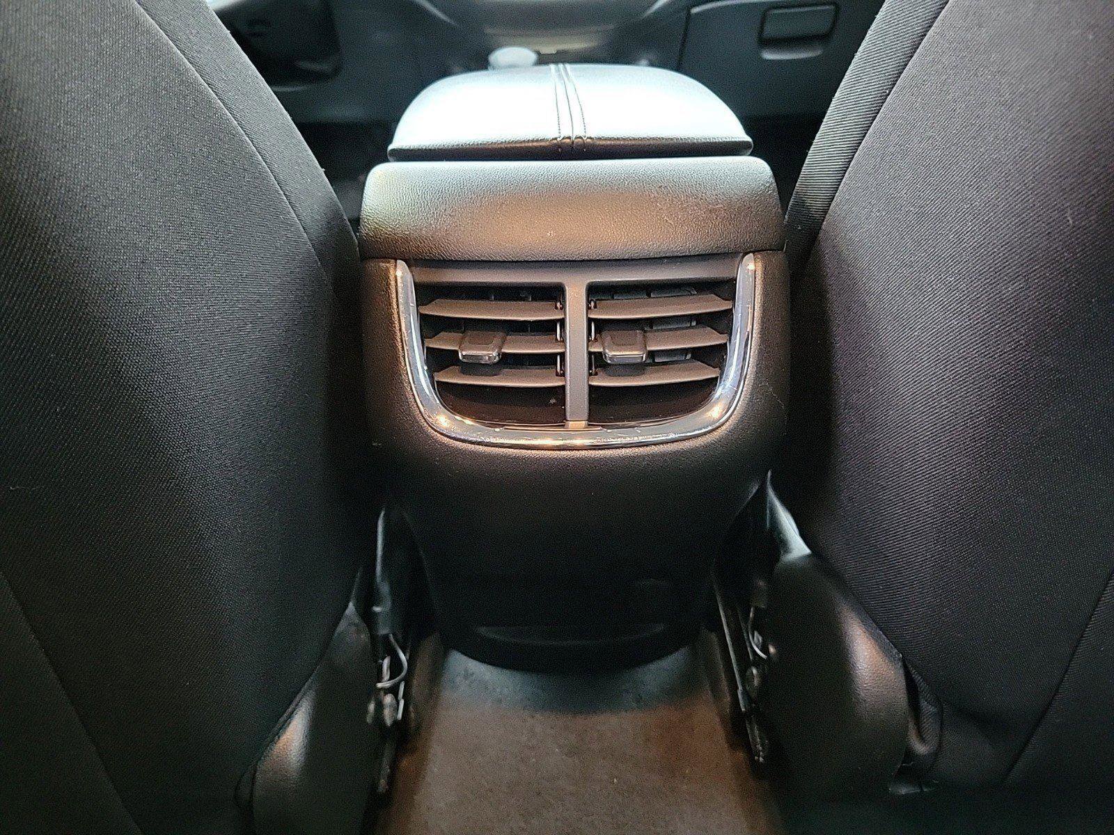 Used 2024 Chevrolet Malibu LT image 10