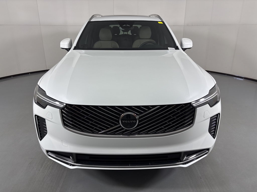 New 2026 Volvo XC90 B6 Plus w/ Protection Package AWD/4WD image 3