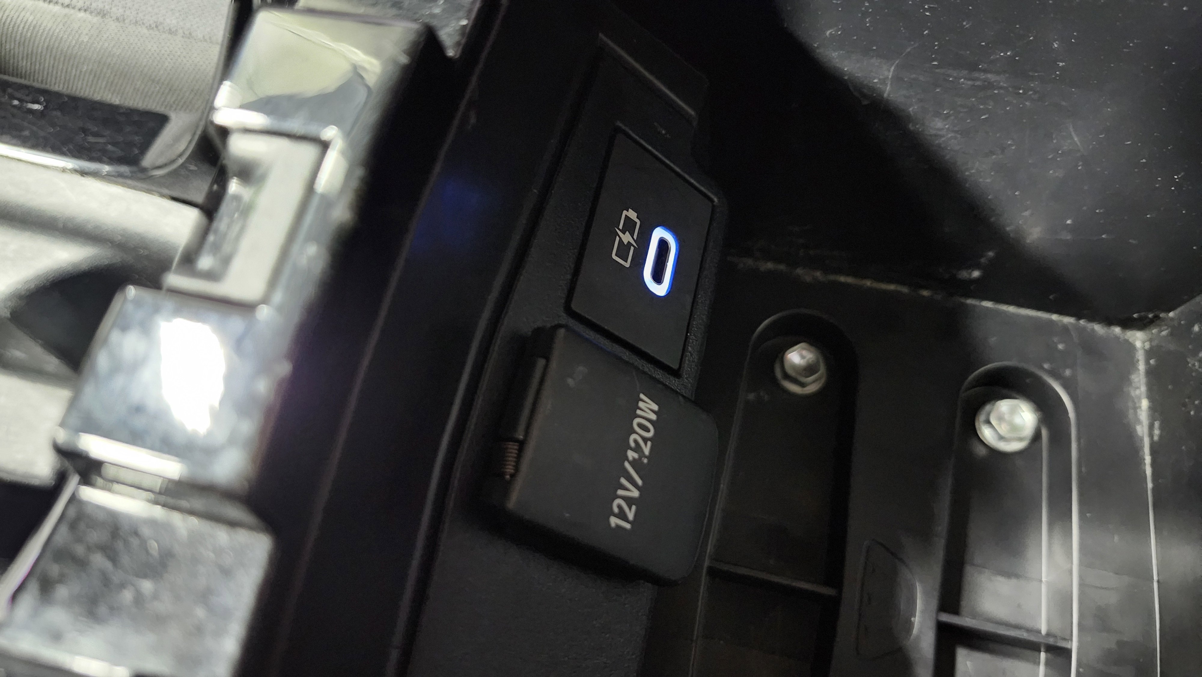 Used 2022 Toyota Corolla LE image 6