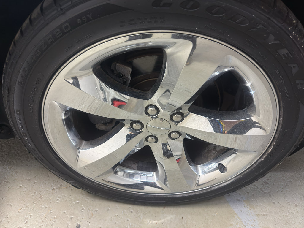 Used 2013 Dodge Challenger R/T Plus RWD image 31