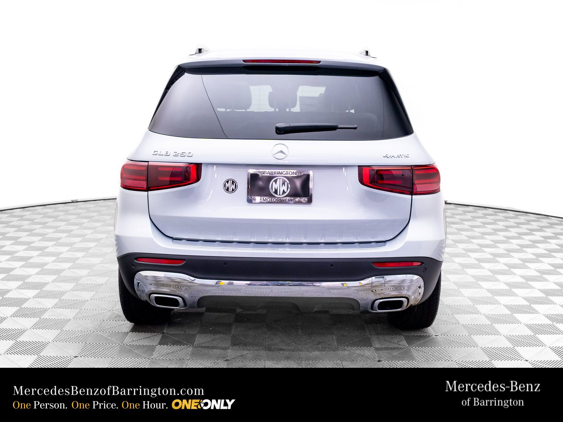 New 2026 Mercedes-Benz GLB 250 4MATIC image 4