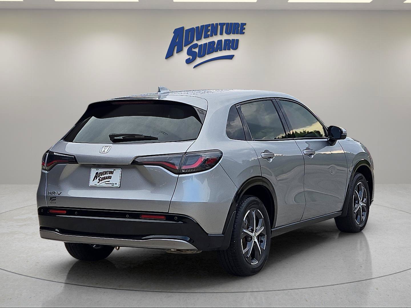 Used 2023 Honda HR-V EX-L image 6