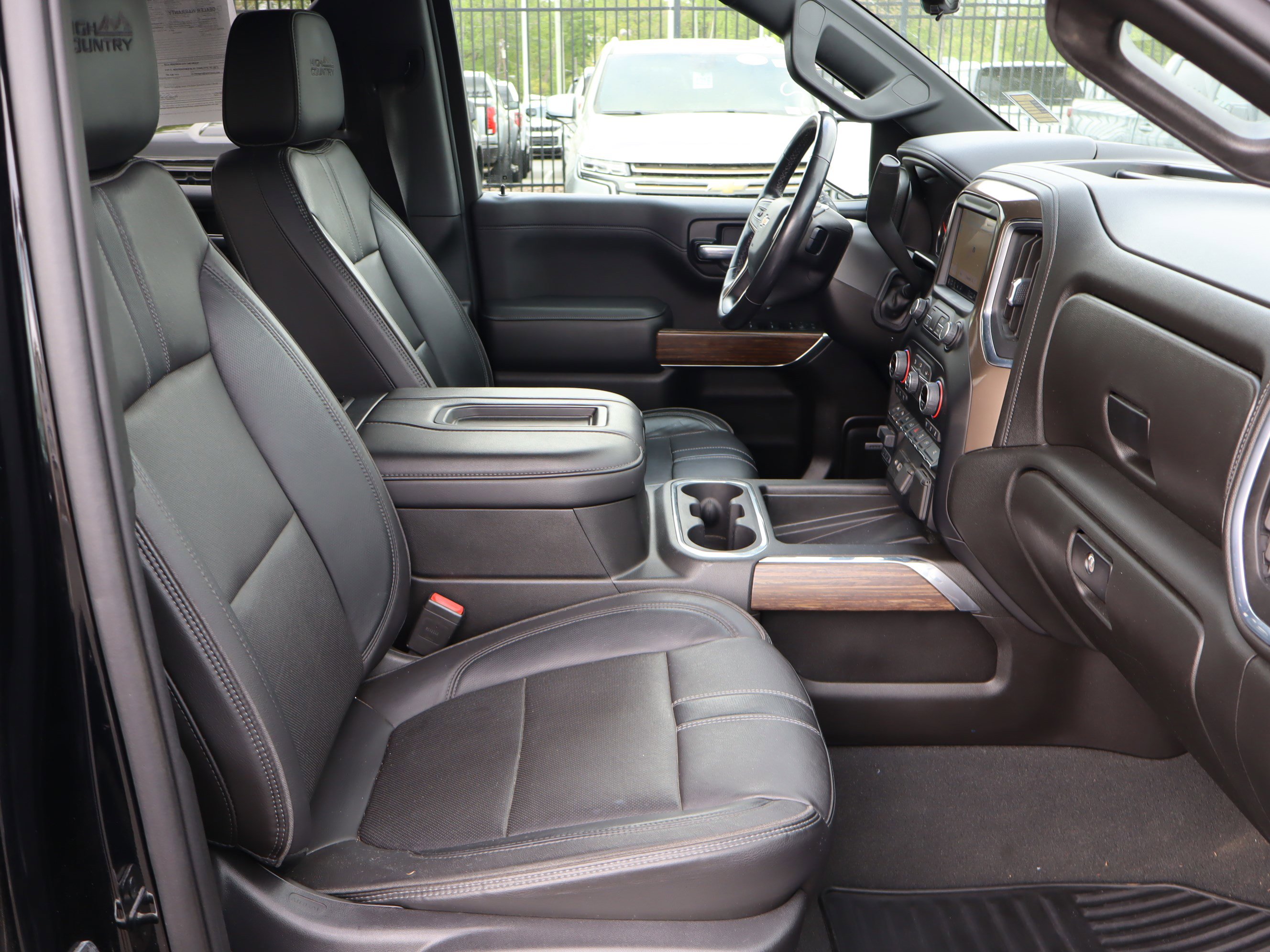 Used 2021 Chevrolet Silverado 1500 High Country w/ Technology Package image 37