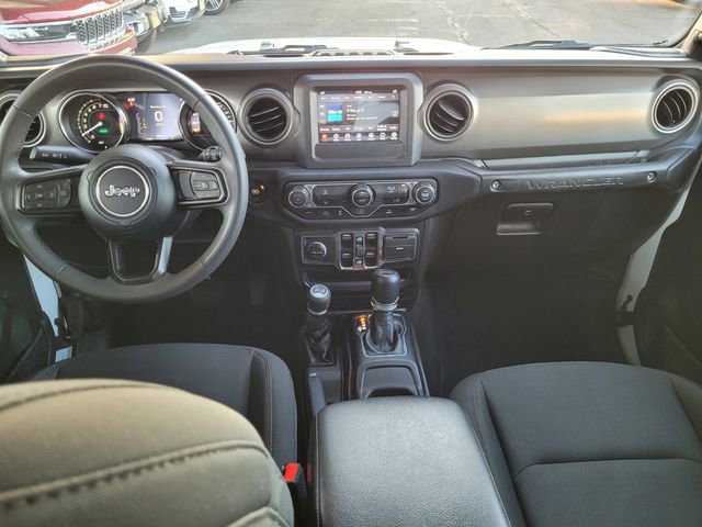 Certified 2023 Jeep Wrangler Unlimited image 6