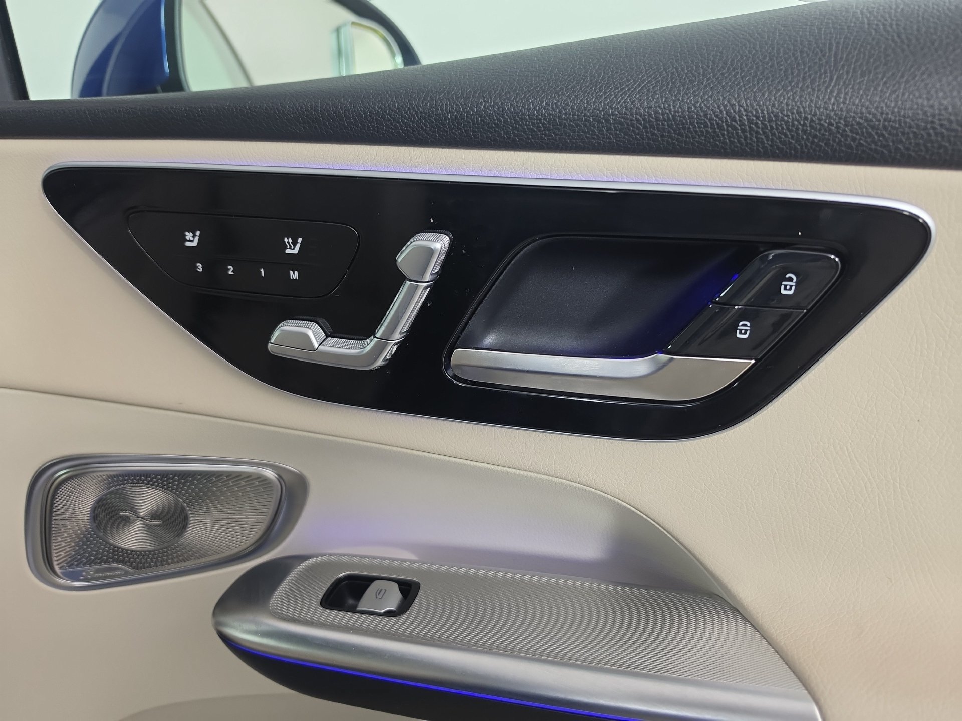 Used 2025 Mercedes-Benz GLC 300 image 43