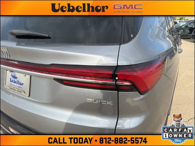 Used 2025 Buick Enclave Preferred FWD image 10