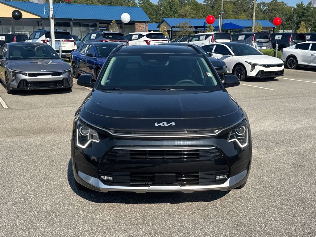 New 2024 Kia Niro EX Touring image 8