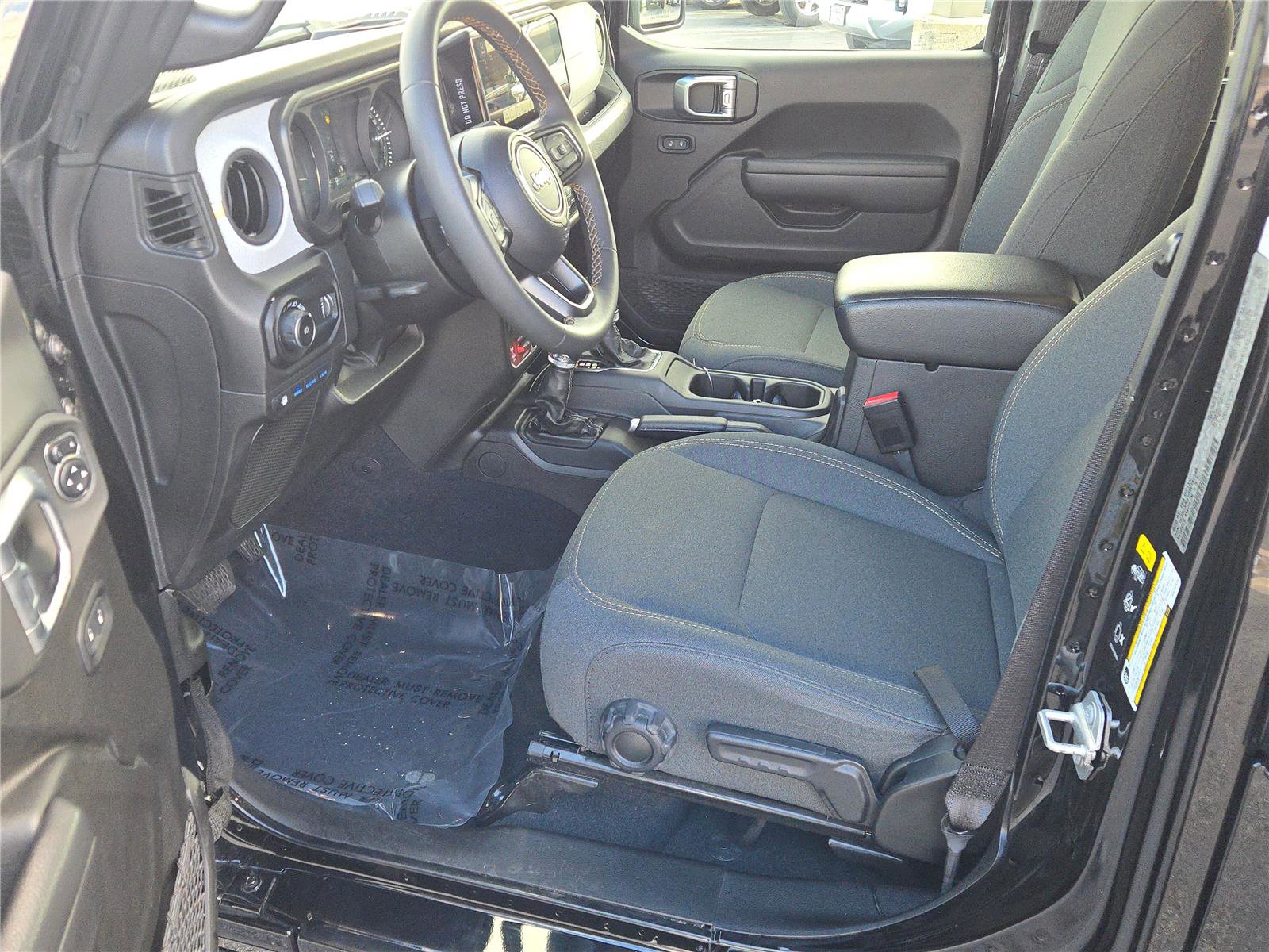 Used 2024 Jeep Wrangler Willys AWD/4WD image 26