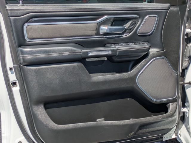 Used 2022 RAM 1500 Laramie AWD/4WD image 11