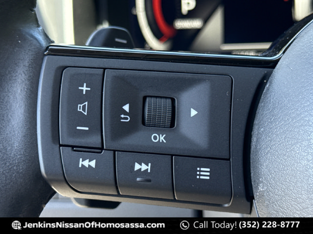Certified 2021 Nissan Rogue Platinum FWD image 46